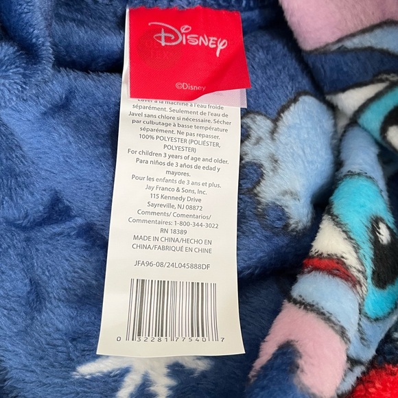 *BRAND NEW* Disney Lilo & Stitch Christmas Throw Blanket - Picture 5 of 6